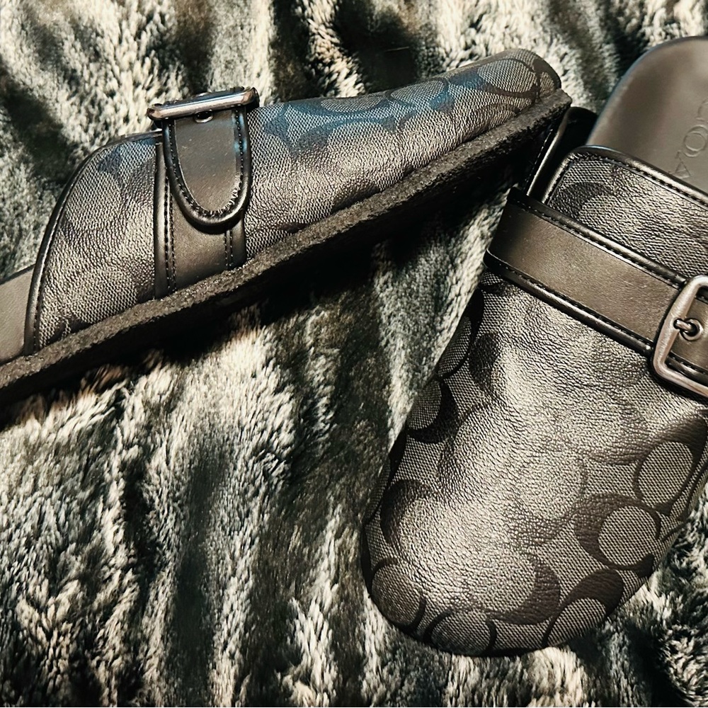 Beautiful Coach Signature Pattern Mules - Picture 3 of 4